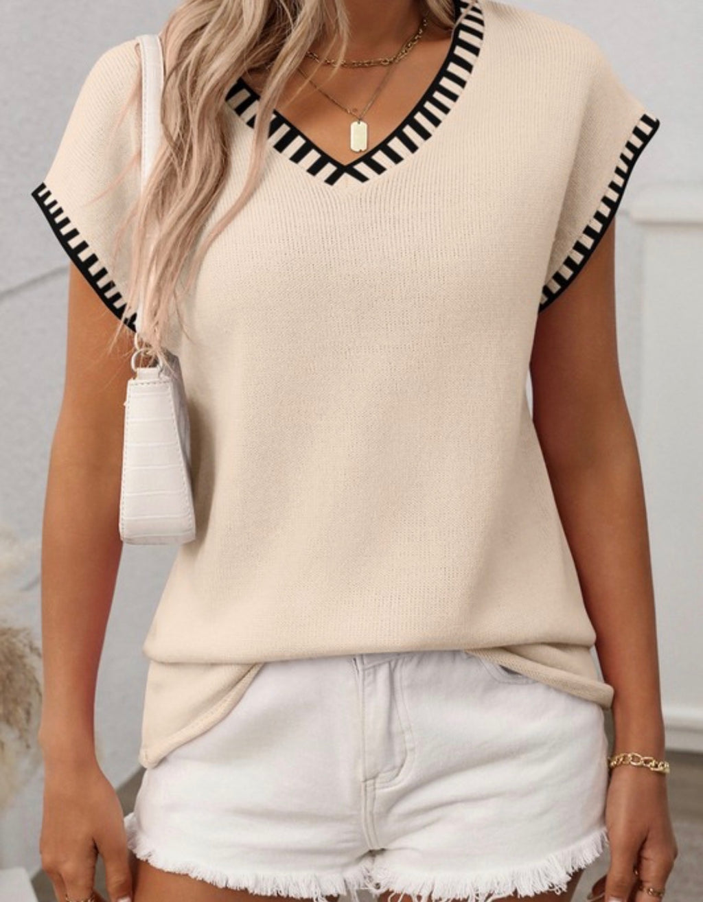 Light weight knit v-neck